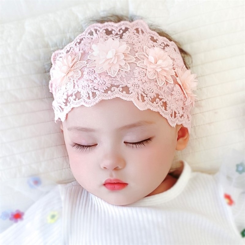 网红。0-8月婴儿发带护囟门夏季薄款女宝宝花朵遮脑门帽子护脑超