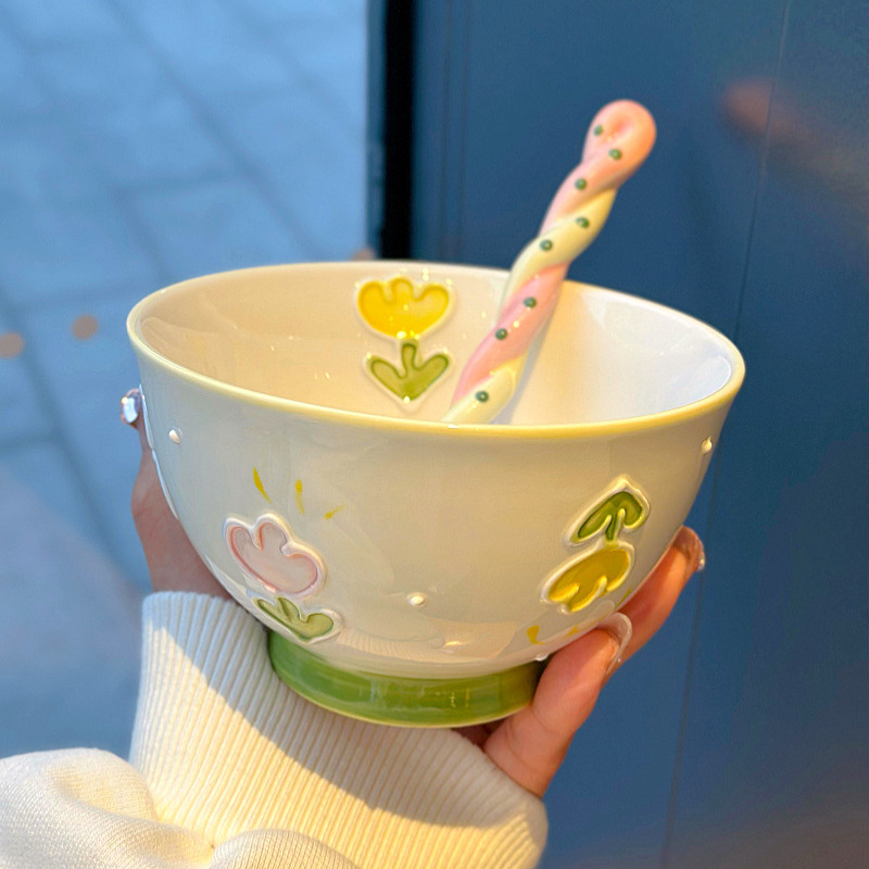 可爱卡通陶瓷碗釉下彩高颜值家用圆形郁金香米饭碗儿童餐具耐高温