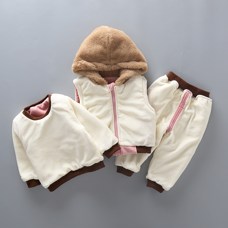 婴儿棉衣套装冬季加厚款0-3-6-9个月宝宝可爱衣服超萌纯棉三件套5