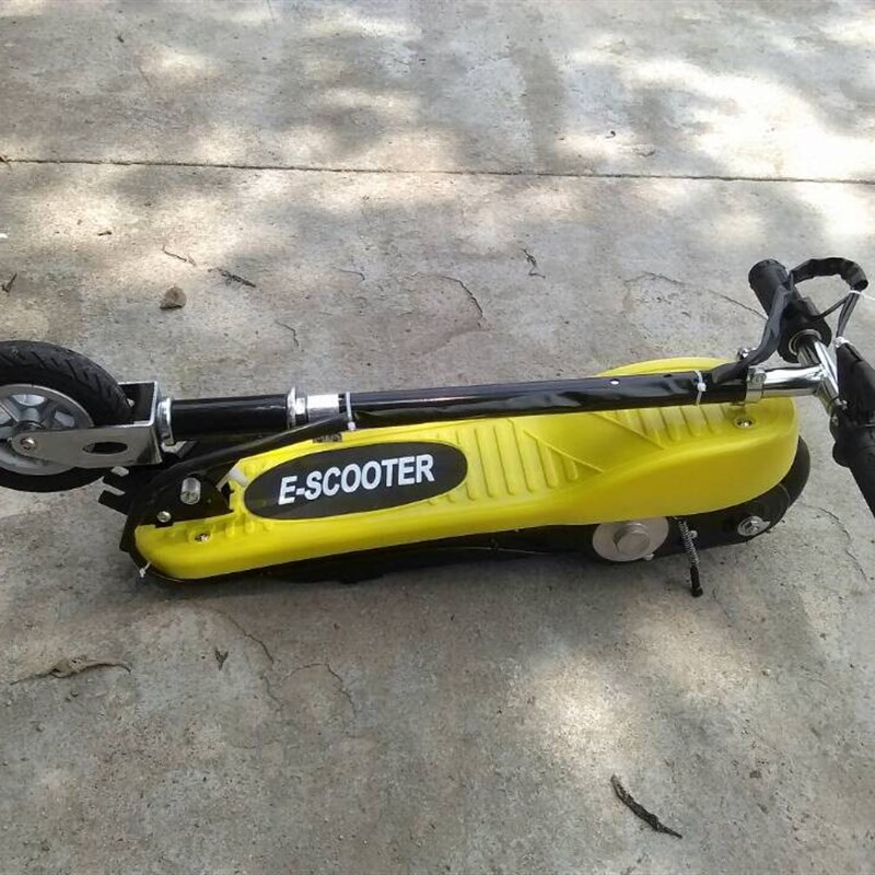 新款充气a轮迷你电动车电动滑板车代步车成人儿童玩具车折叠车