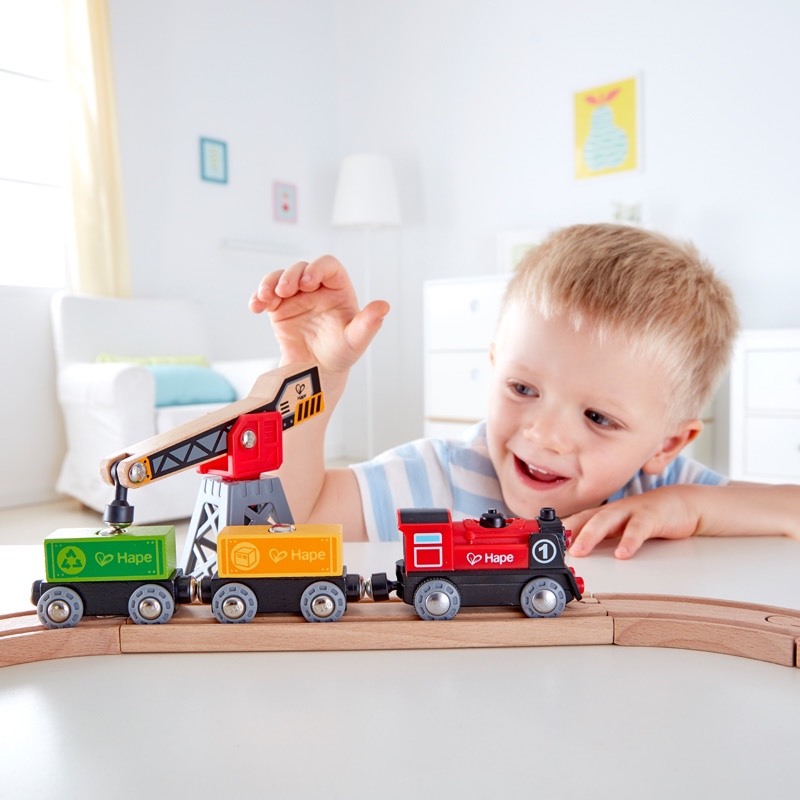 Hape火车轨道电动货运套 儿童宝宝益智玩具3岁以上男女孩木制模型
