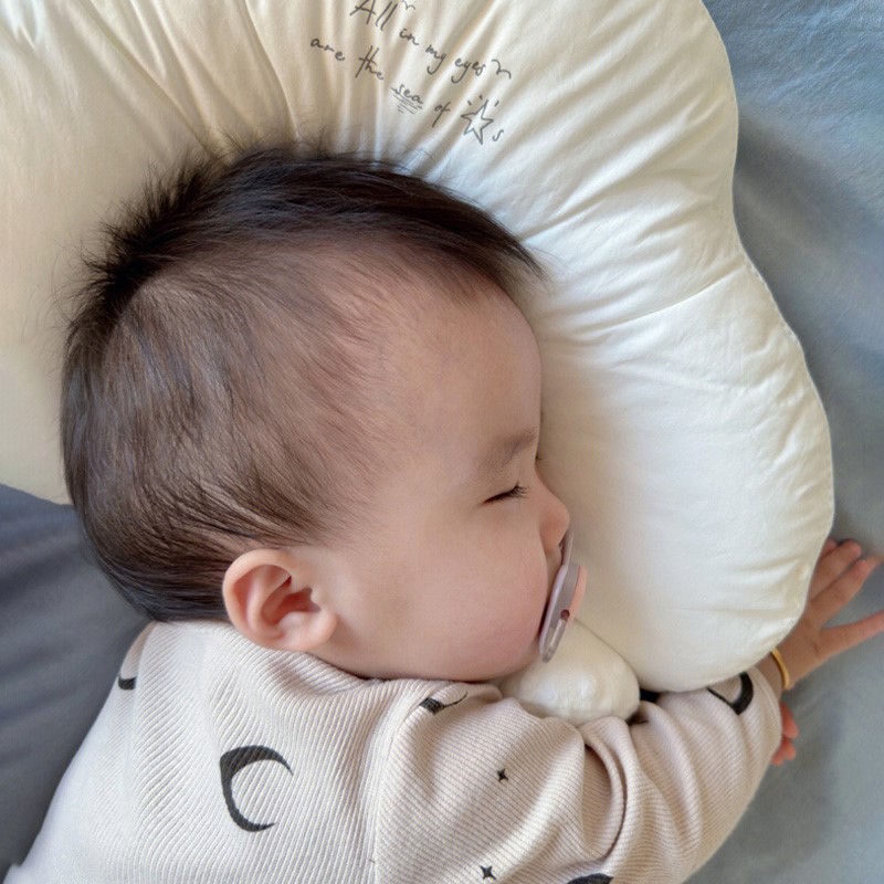 新生宝宝定型枕婴儿枕头护颈椎纠正头型防偏头安抚助睡眠透气纯棉