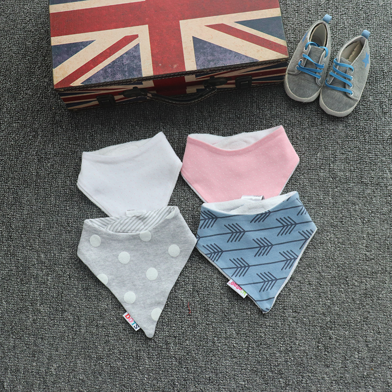 男女宝宝三角巾婴幼儿双层口水巾婴儿用品围嘴