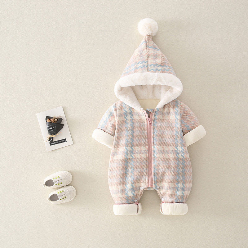 婴儿衣服新款宝宝爬服秋冬季新品连体衣外出保暖哈服爬爬服正品