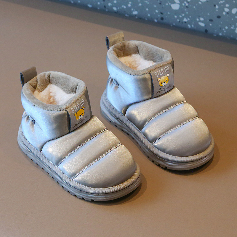 女童雪地靴2024年冬季新款儿童加绒保暖棉鞋中大童防寒抗冻面包鞋