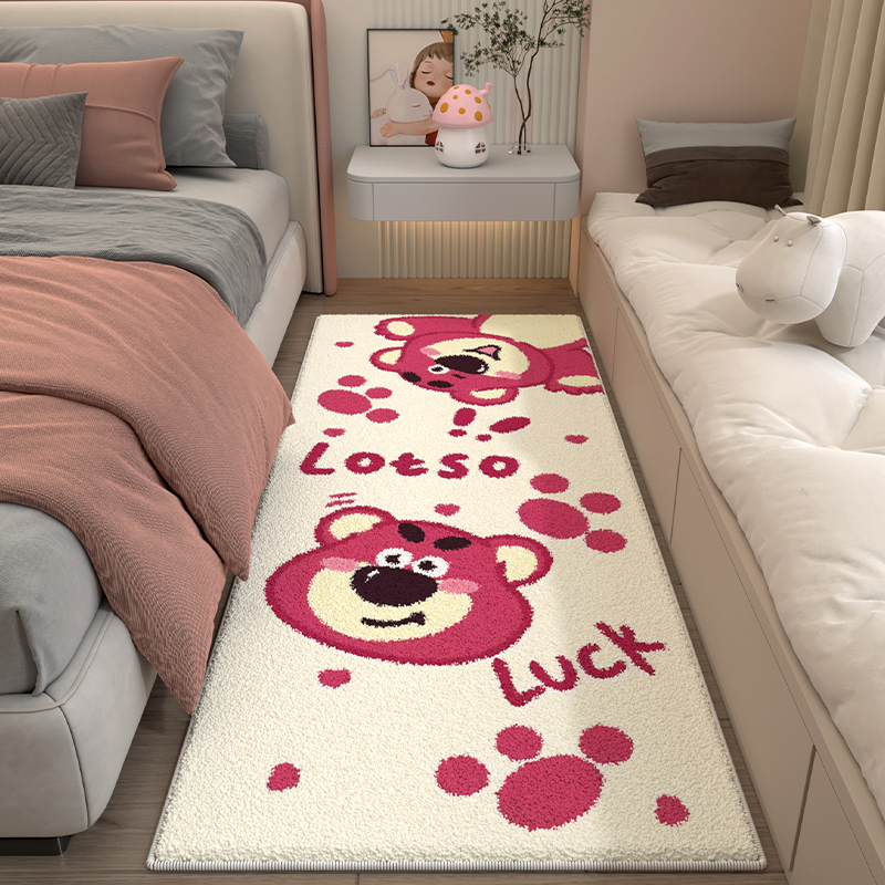 新人减地毯卧室床边毯草莓熊女孩儿童房间装饰可爱少女卡通主卧客