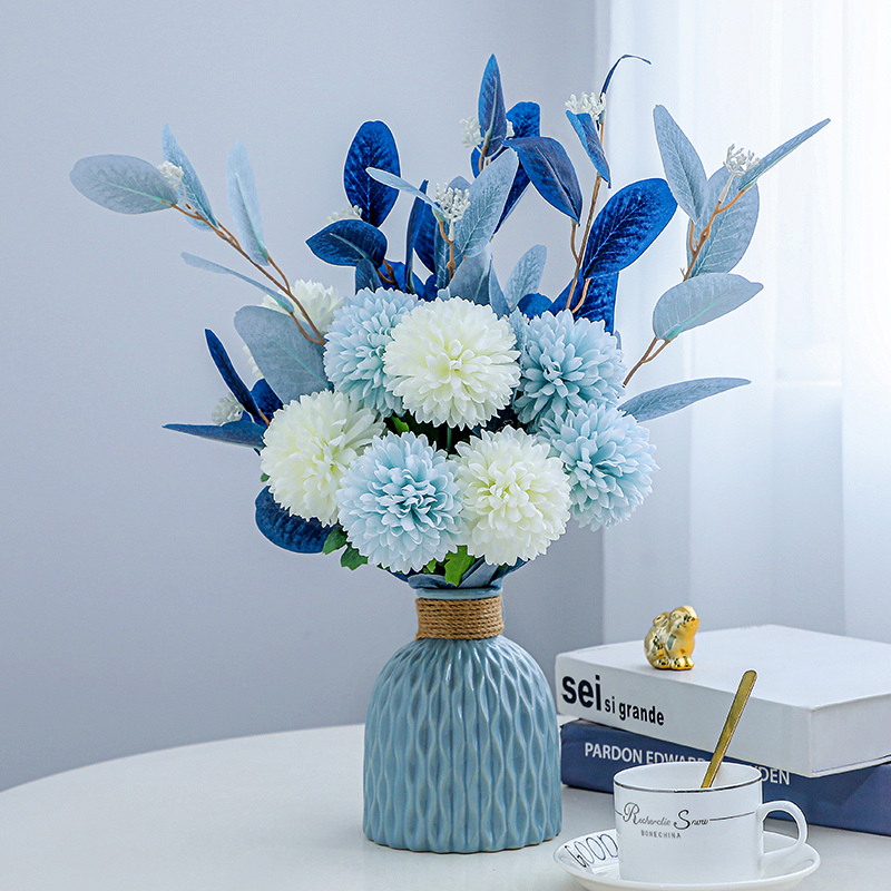 地中海简美桌面陶瓷花瓶蓝白色仿真花艺尤加利桉树叶绣球套装摆件