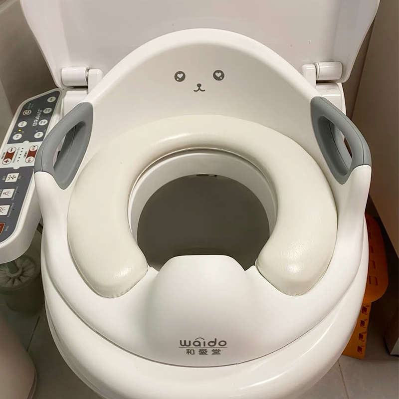日本和爱堂婴儿童马桶圈坐便器婴幼儿男女宝宝小孩厕所PU软坐垫便