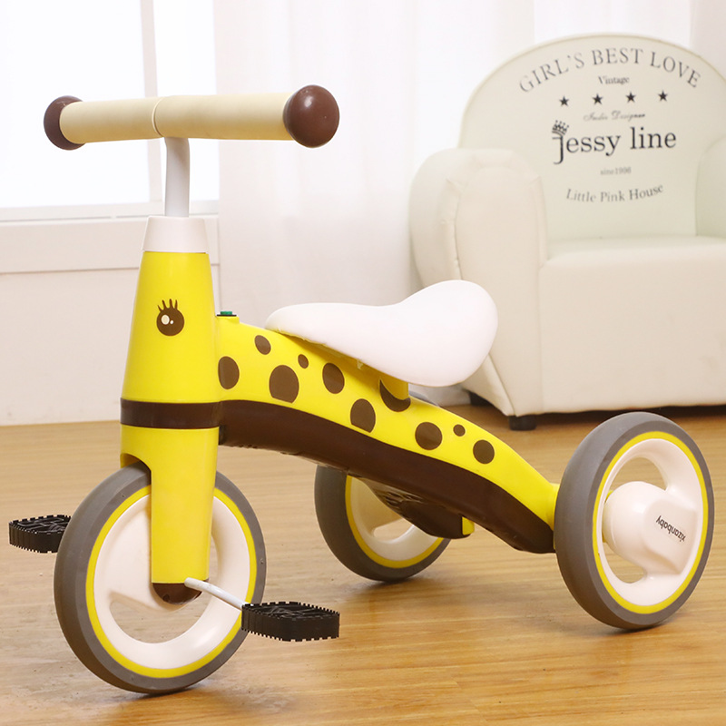 儿童三轮车宝宝脚踏车1-3-5岁男女小孩幼童音乐平衡自行车