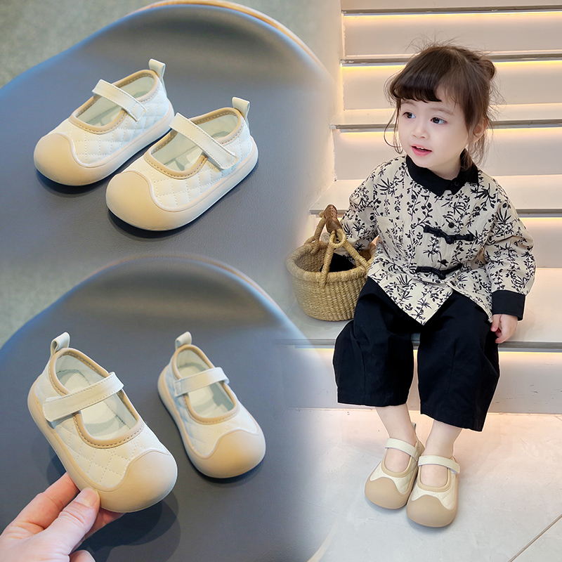 女宝宝学步鞋2024年新款春季婴儿防滑软底透气0一1-2-3岁小童鞋子