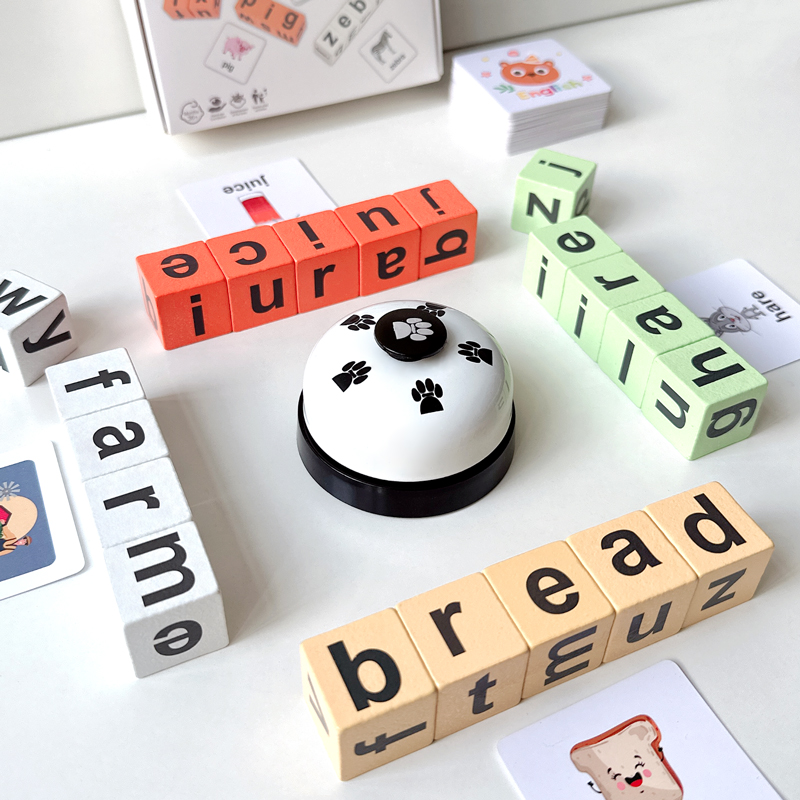 儿童英语启蒙拼单词魔方桌游幼儿园学习教具英文字母卡片积木玩具