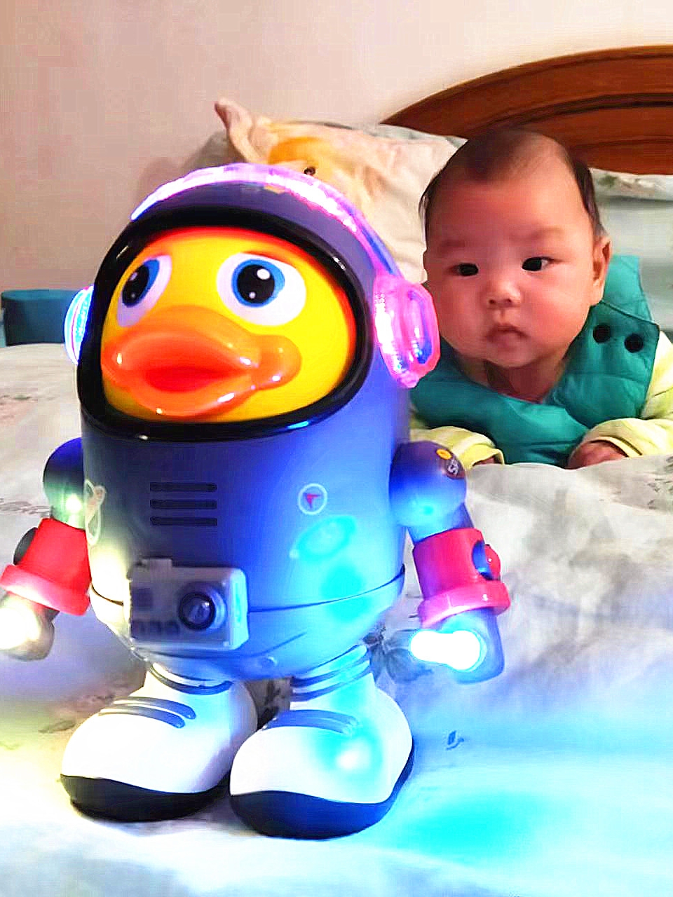 会唱歌跳舞的太空鸭电动玩具0-1-2-3岁婴儿玩具宝宝儿童男女孩