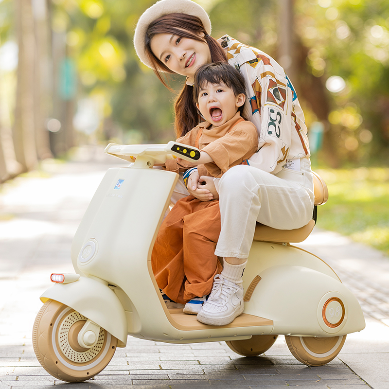 贝多奇儿童电动摩托车三轮车可坐大人遥控人女孩宝宝双人车玩具车