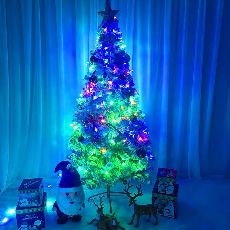 雪地里的圣诞树节日户外商场酒店公司场景装饰摆件发光氛围布置