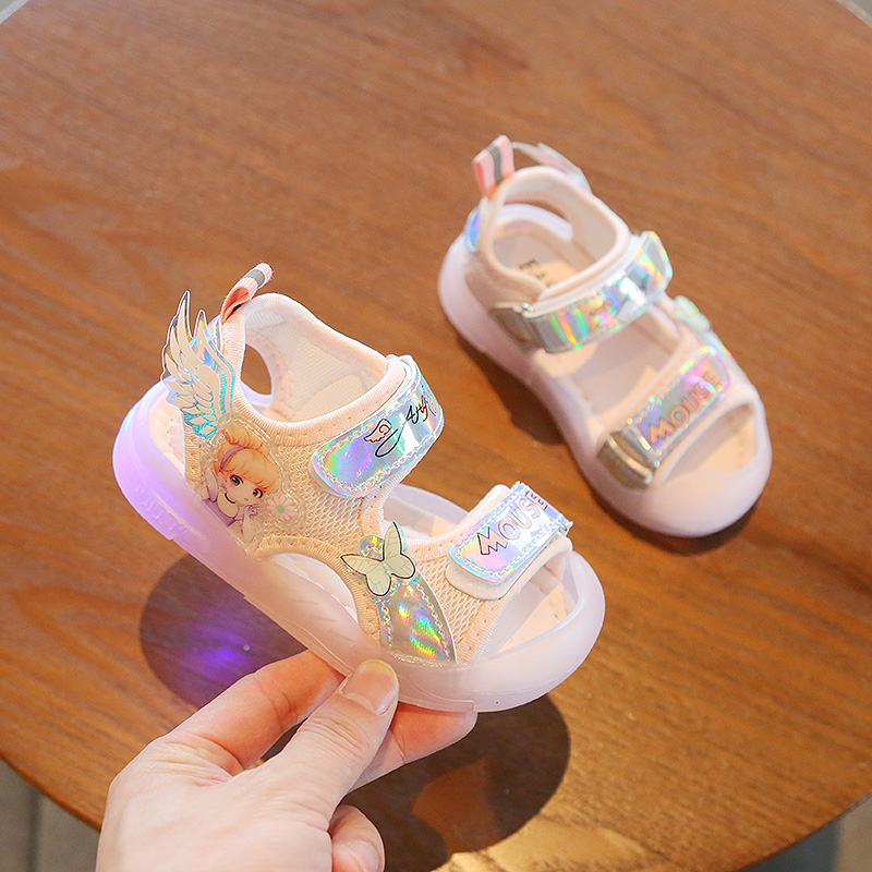 女宝宝沙滩软底夏季防滑公主凉鞋0-2岁婴儿凉鞋女童休闲学步鞋潮1
