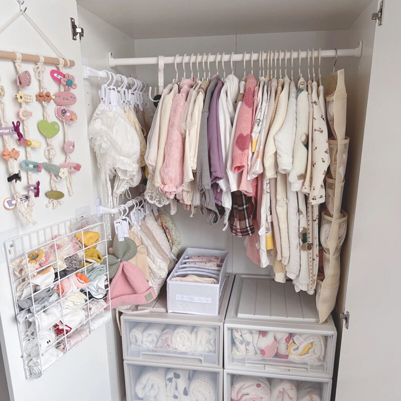 衣柜收纳分层神器婴儿用品置物架宝宝袜子架卧室衣橱挂篮抽拉隔板