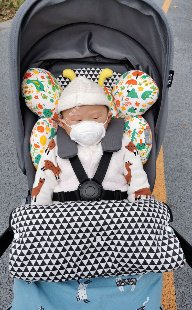 婴儿床推车护头枕儿童安全座椅头部固定护颈枕新生儿U型旅行保护