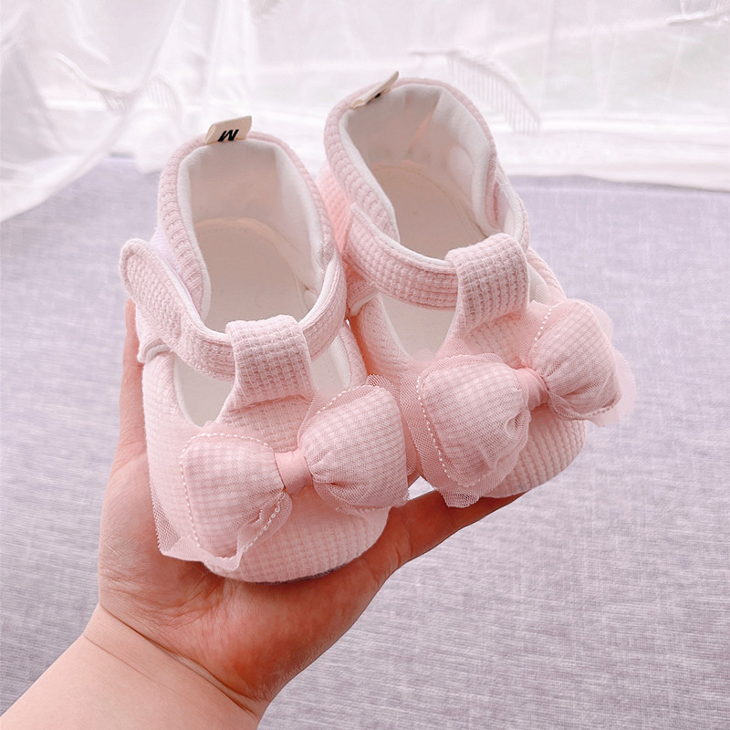 春秋季女宝宝公主鞋0-1岁新生婴儿鞋防滑软底学步单鞋6步前鞋不掉