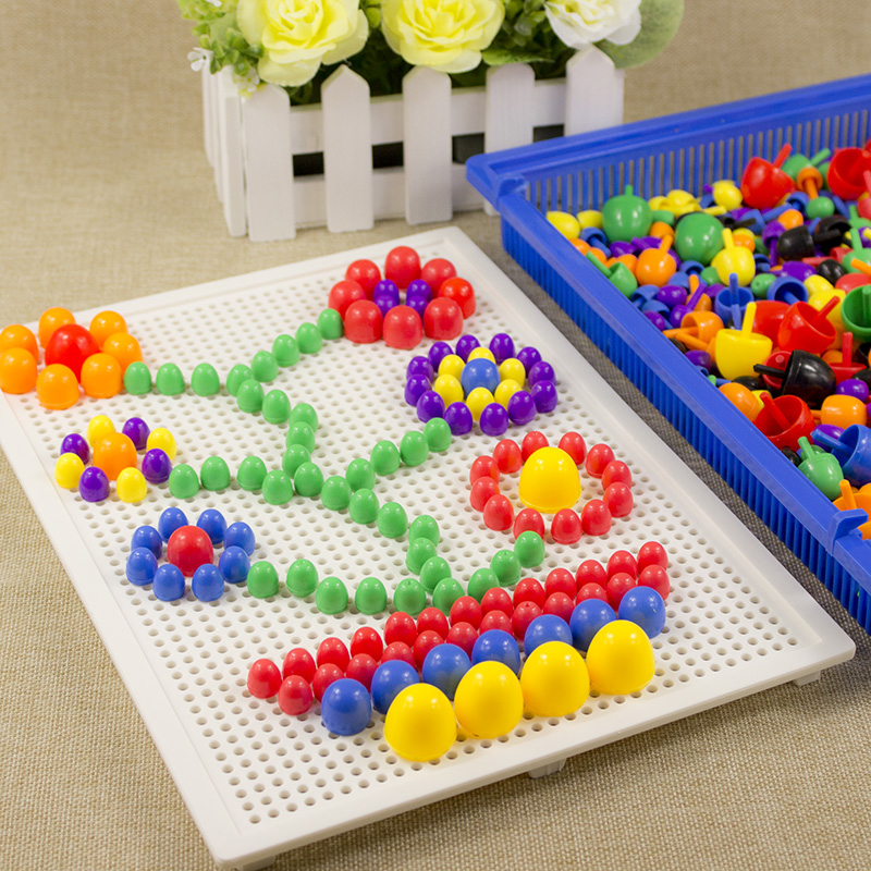 蘑菇钉组合拼插板 儿童益智拼图玩具3-7周岁宝宝智力男孩女孩积木