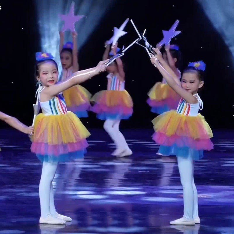 2024新款六一儿童节演出服幼儿园闪烁的小星星舞蹈道具蓬蓬裙子公