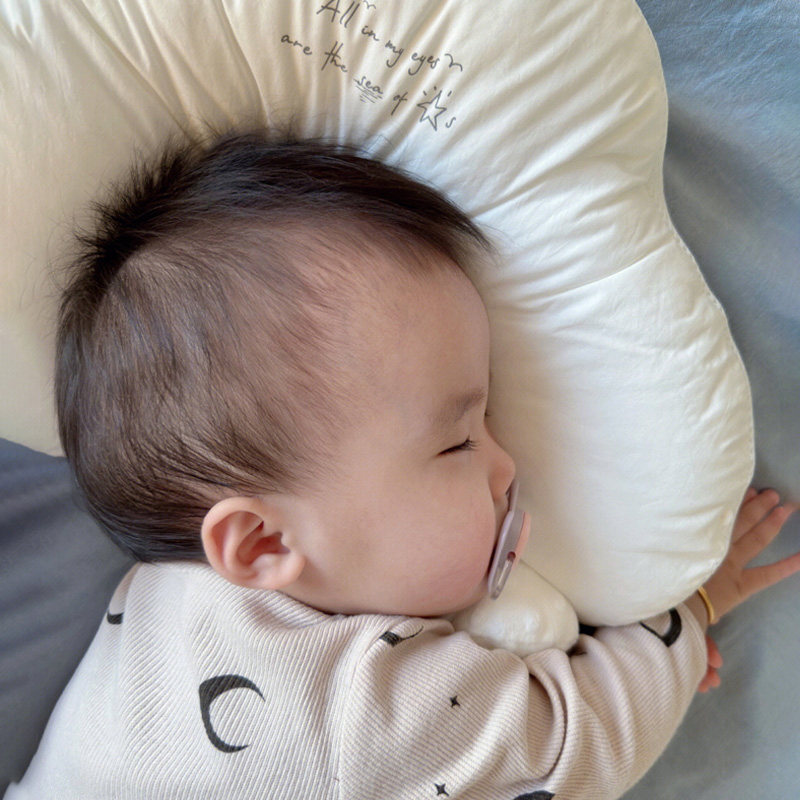 新生宝宝定型枕婴儿枕头护颈椎纠正型防偏头安抚助睡眠透气纯棉z