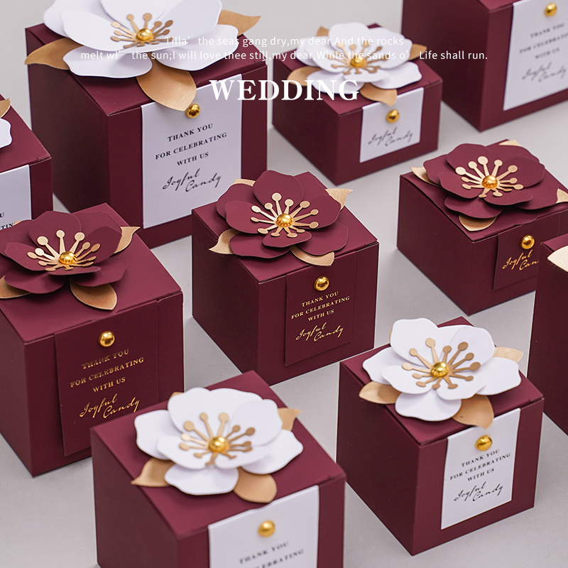 新款酒红色结婚婚礼创意四方花型糖盒喜糖盒订婚糖果盒包装盒子
