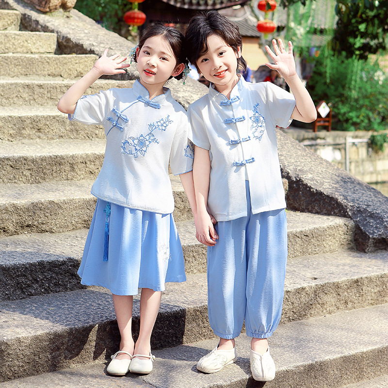 夏季新款儿童汉服古风刺绣六一表演服女童薄款短袖套装中国风唐装
