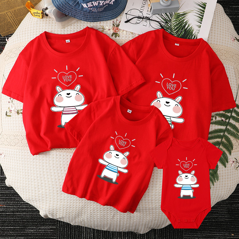 时尚亲子装小兔子t恤一家三口母子母女装洋气红色短袖婴儿爬爬服