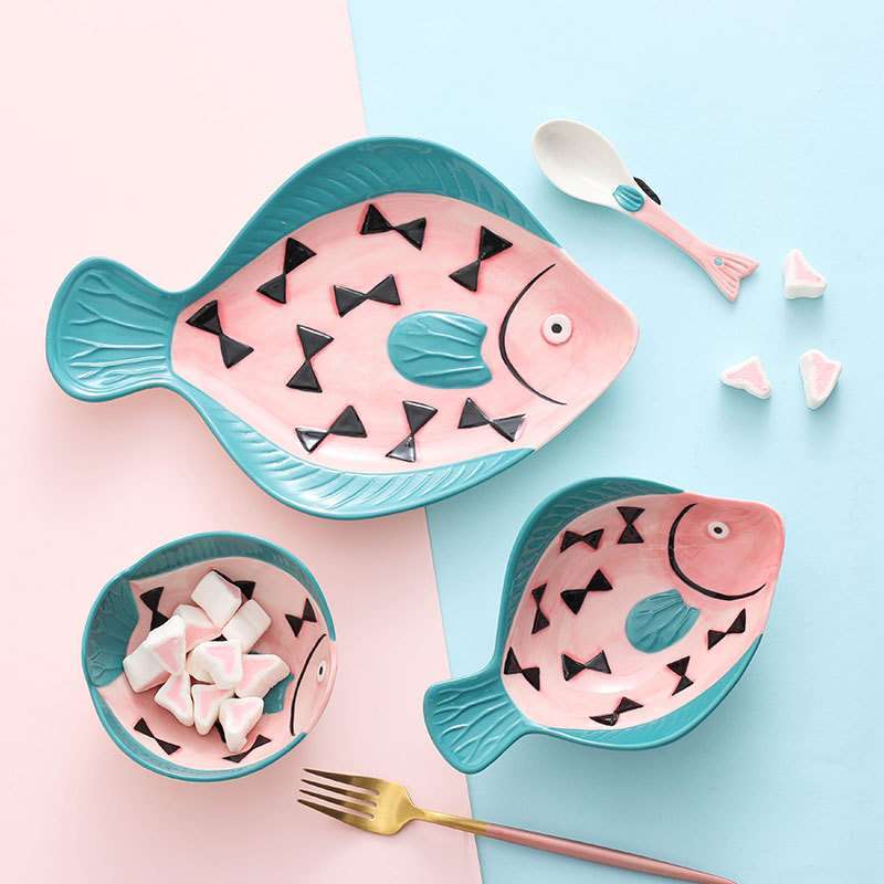 日式陶瓷餐具套装手绘创意鲨鱼盘子儿童饭碗勺家用碗碟礼品餐盘