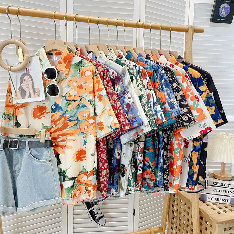 2023新款短袖花衬衫女日系复古港味风设计感小众夏威夷夏季衬衣