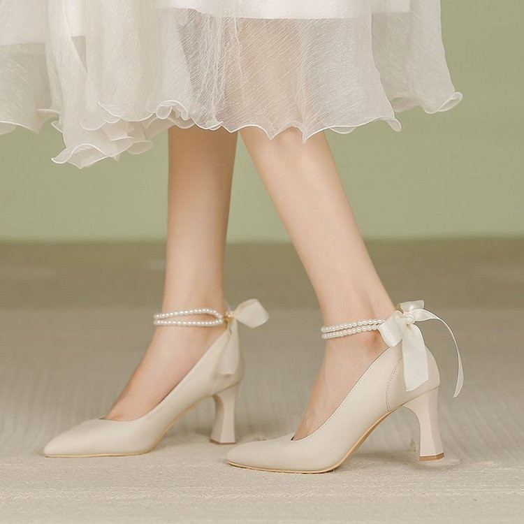 高跟鞋女2024年春美丽款设计小众气质名媛性感粗跟少女尖头单鞋子