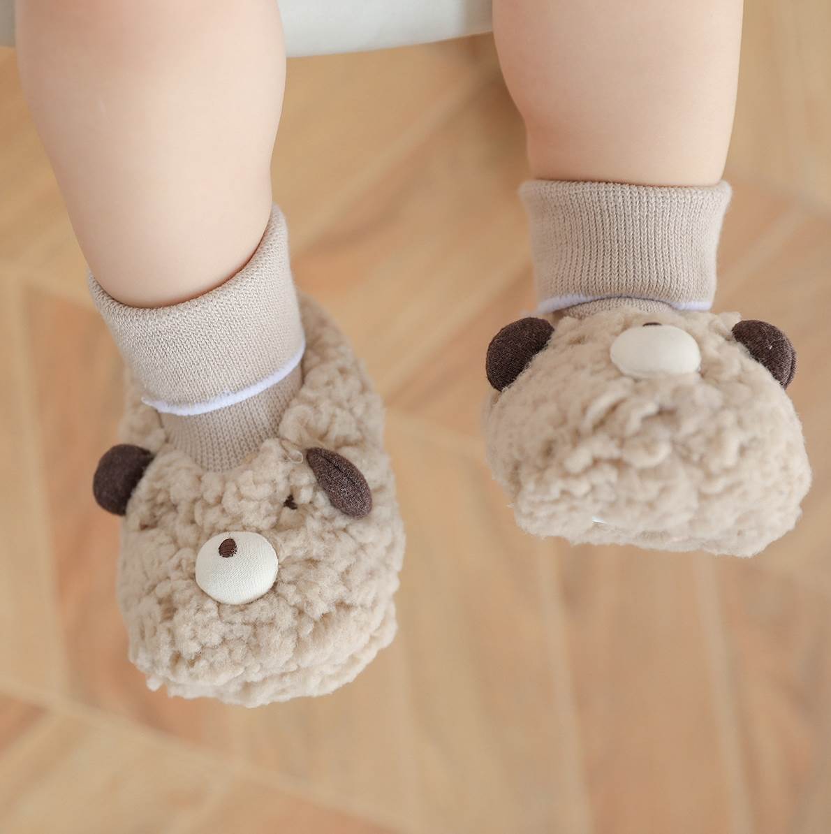 冬季新款加厚羊羔绒婴儿鞋袜 新生儿防滑学步鞋防掉婴儿地板袜l23