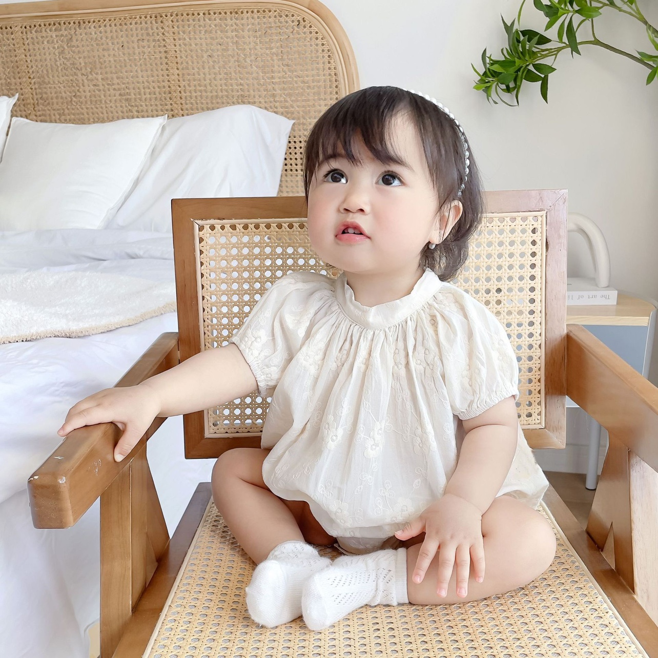 韩国网红女宝宝包屁衣新生婴儿夏装公主百天周岁宴礼服短袖连体衣