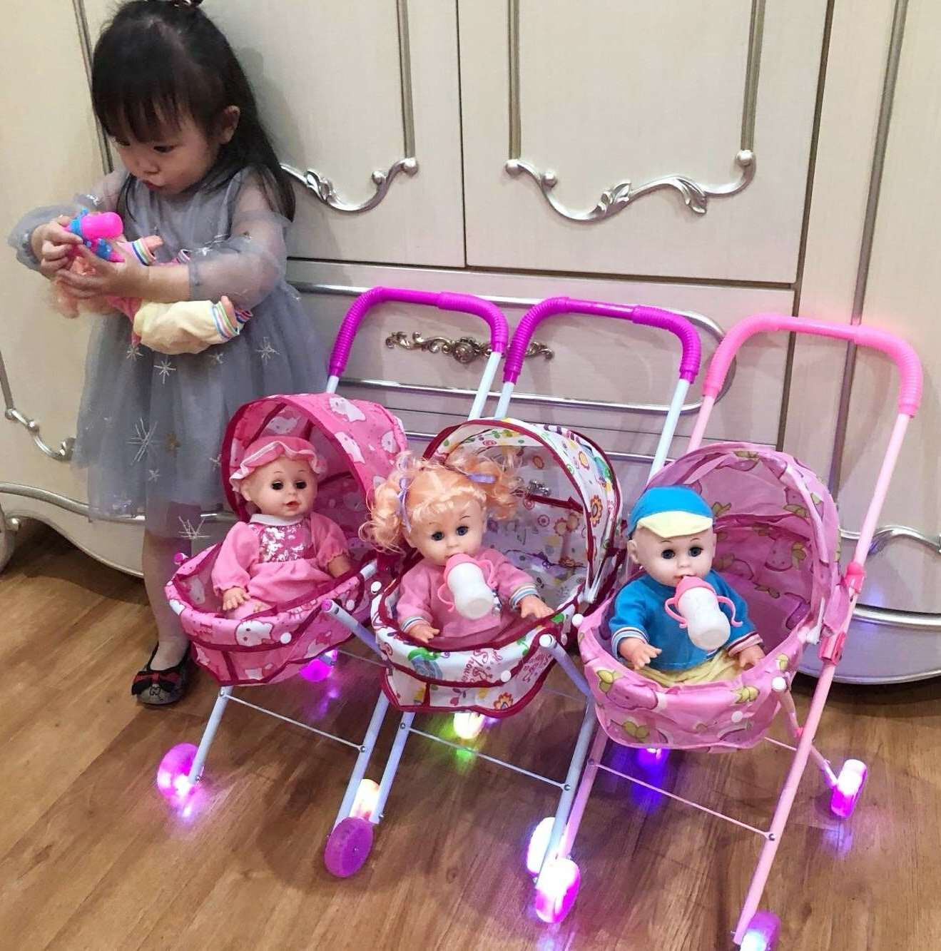 新款高档女宝宝玩具婴儿小推车儿童带娃娃发光声女孩过家家手推车