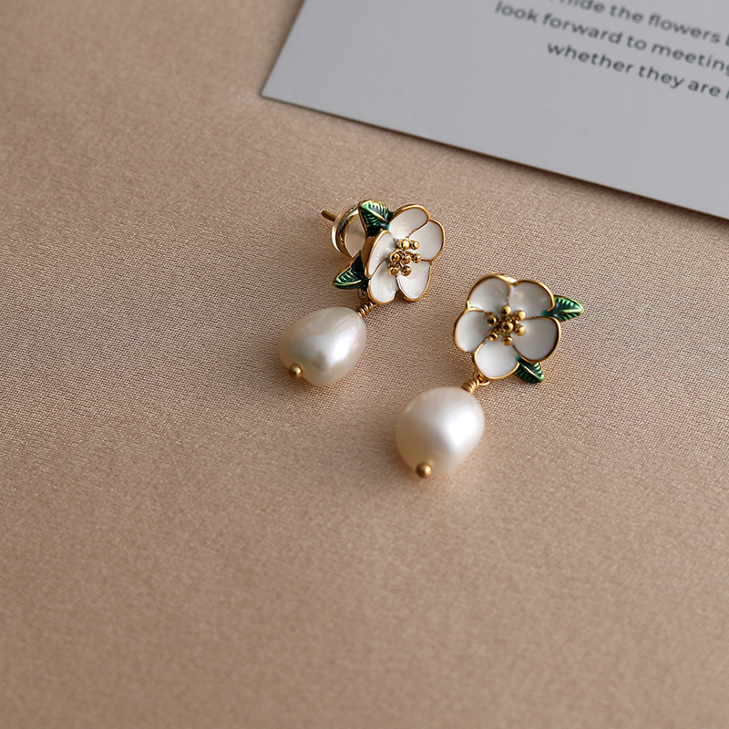 小众原创气质白色珐琅釉巴洛克花朵淡水珍珠耳坠不对称耳环饰品女