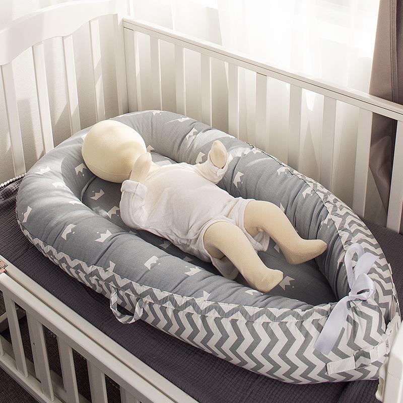 折叠可拆洗便携式防压婴儿床中床仿生全脱卸婴儿枕旅行婴儿床