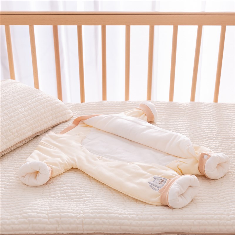 新生婴儿衣服秋冬装0-3月初生宝宝连体衣夹棉哈衣爬服护肚和尚服