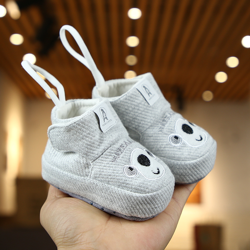春秋季新生婴儿鞋子软底0-1岁男女幼儿宝宝学步前0-3-6月不掉防掉