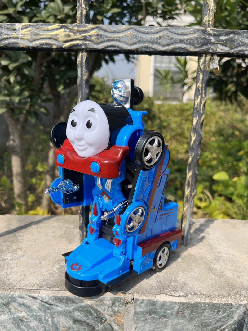 网红电动变形机器人儿童小火车头玩具益智男孩3岁2-6周岁生日礼物
