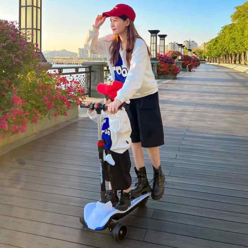 迷你儿童电动滑板车便携可折叠小型代步电动车男女孩6-12岁踏板车