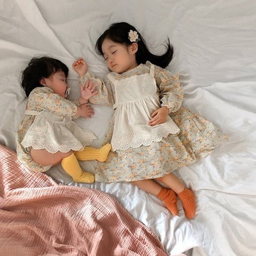韩国创意亲子装2020春夏新品母女装小碎花连衣裙宝宝哈衣婴儿爬服