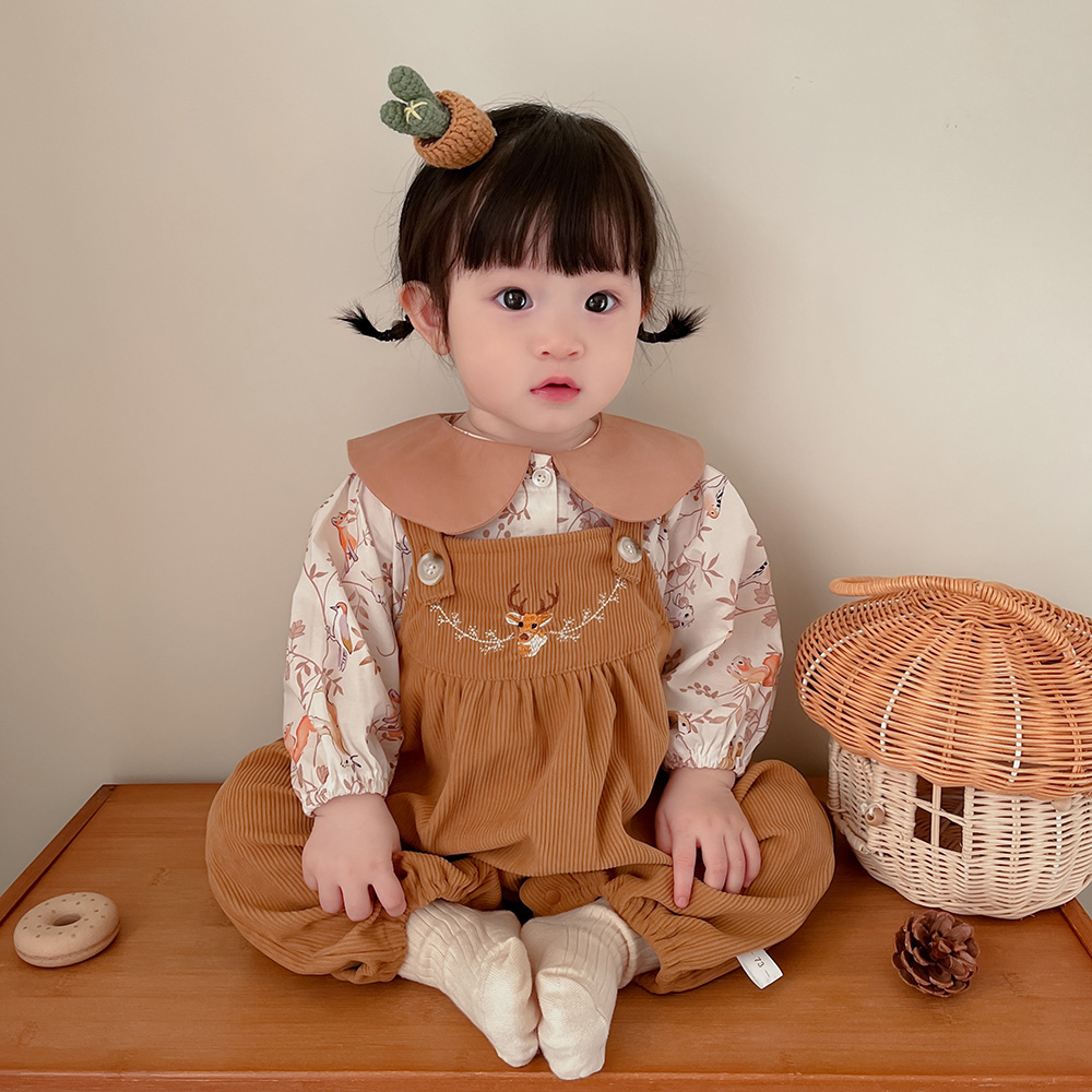 韩版女宝宝衣服春秋装套装婴儿洋气碎花上衣刺绣背带裤爬服两件套