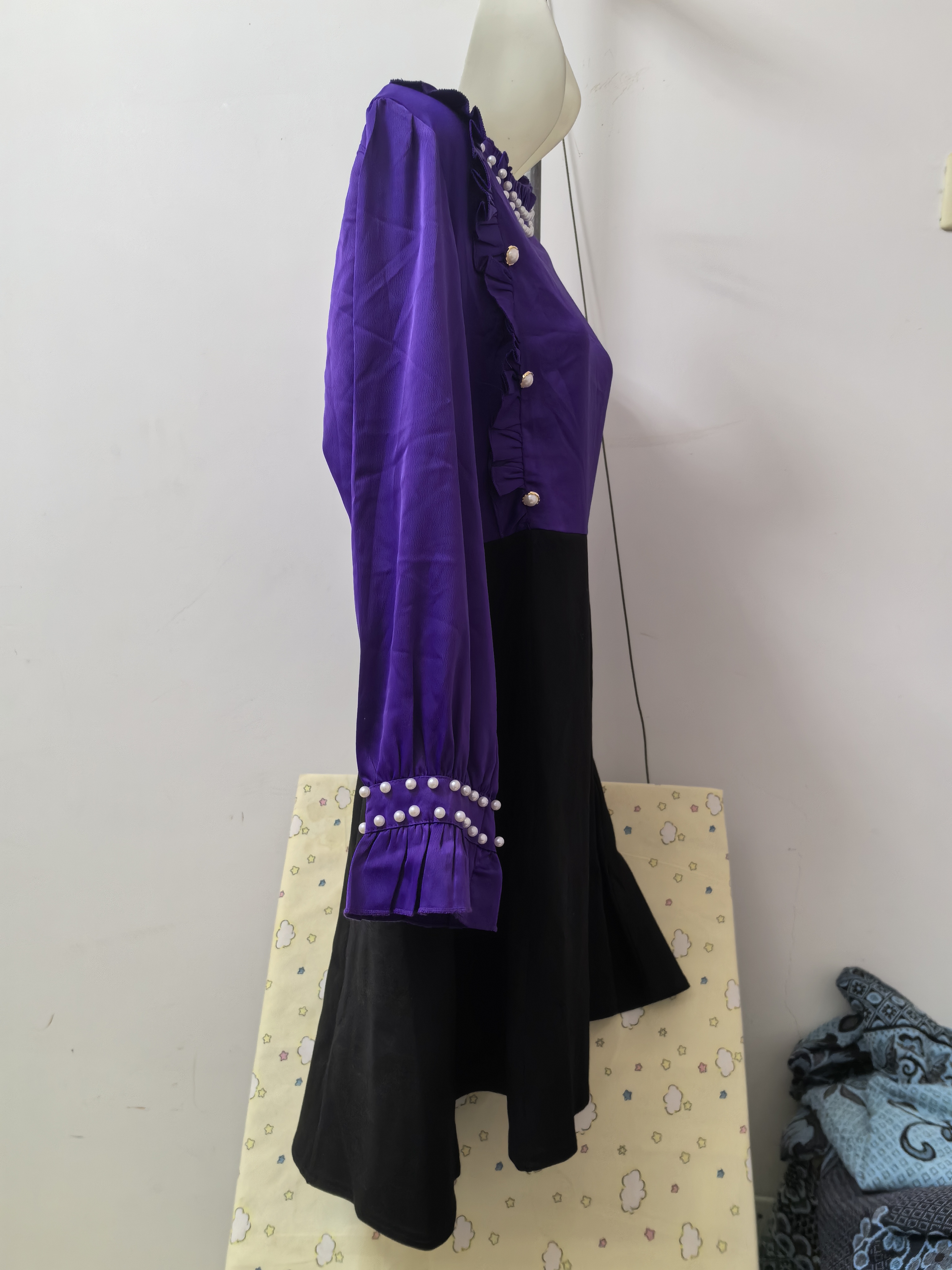 全新女士大码气质显瘦紫色拼接黑色珍珠装饰半高领连衣裙打底裙