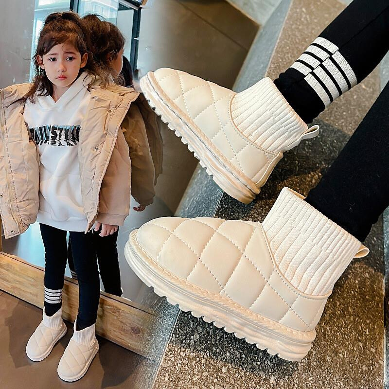 女童时尚洋气鞋子加绒短靴女款冬季皮面儿童面包鞋白色低帮雪地靴