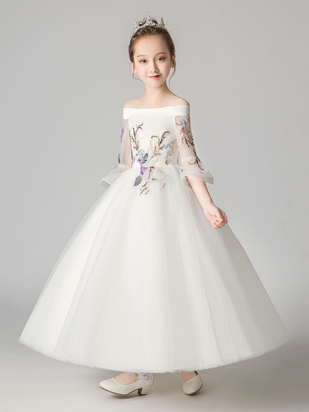 新品儿童礼服公主裙女童白色一字肩晚宴走秀花童主持人钢琴演出服