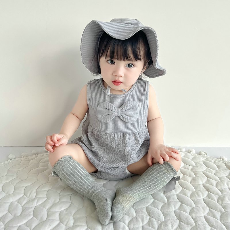 婴幼儿童灰色连体衣服女宝宝婴儿圆点背心哈衣+帽子棉质三角爬服