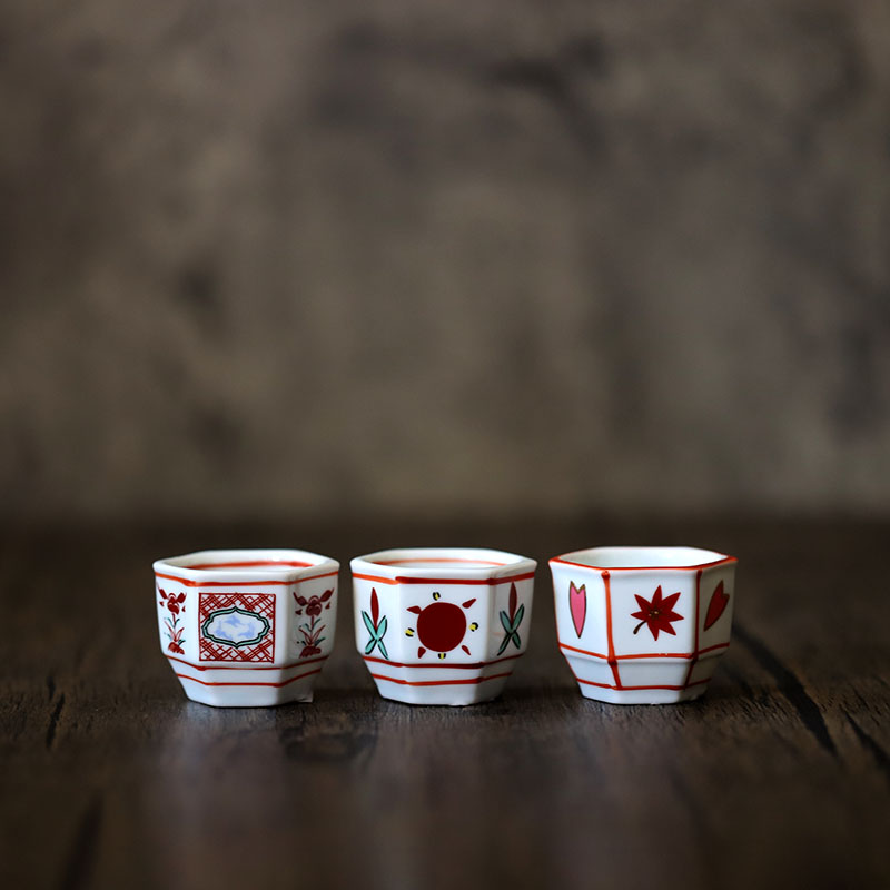 日本进口迷你小碗手绘赤绘六角形很小的碗30ml杯碗日式家用可爱碗