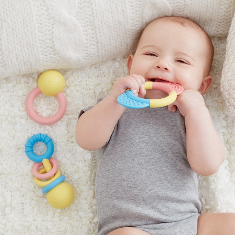 Hape摇铃握环牙胶玩具婴儿组合套0-1岁手抓宝宝婴幼儿童大米材质