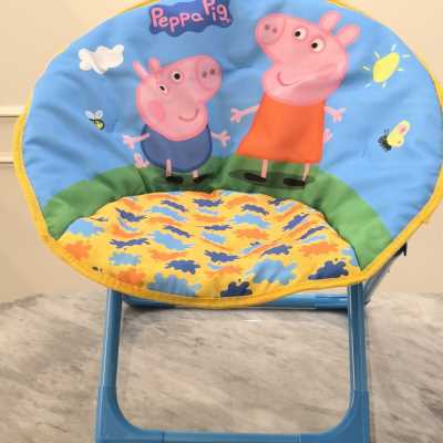 新疆包邮儿童月亮椅防滑靠背椅可折叠宝宝遮阳学习便携座椅小凳子