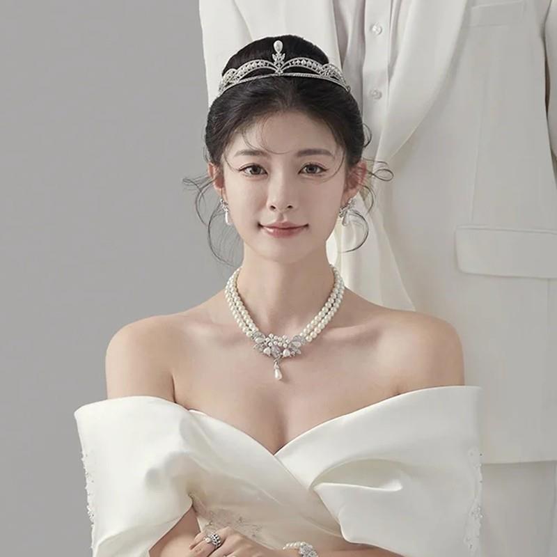 轻奢小巧高端新娘儿童皇冠头饰表演生日韩式水钻珍珠翅膀王冠